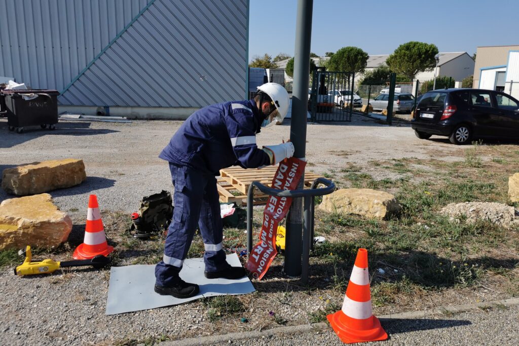 GEOFIT réalise la détection et le géoréférencement de ces réseaux d’éclairage publics.