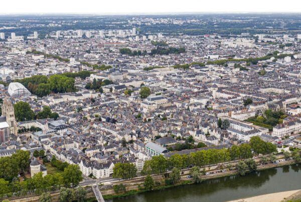 Le canevas de la Ville de Tours définit un cadre de référence unique pour l’ensemble des travaux topographiques menés sur le territoire.