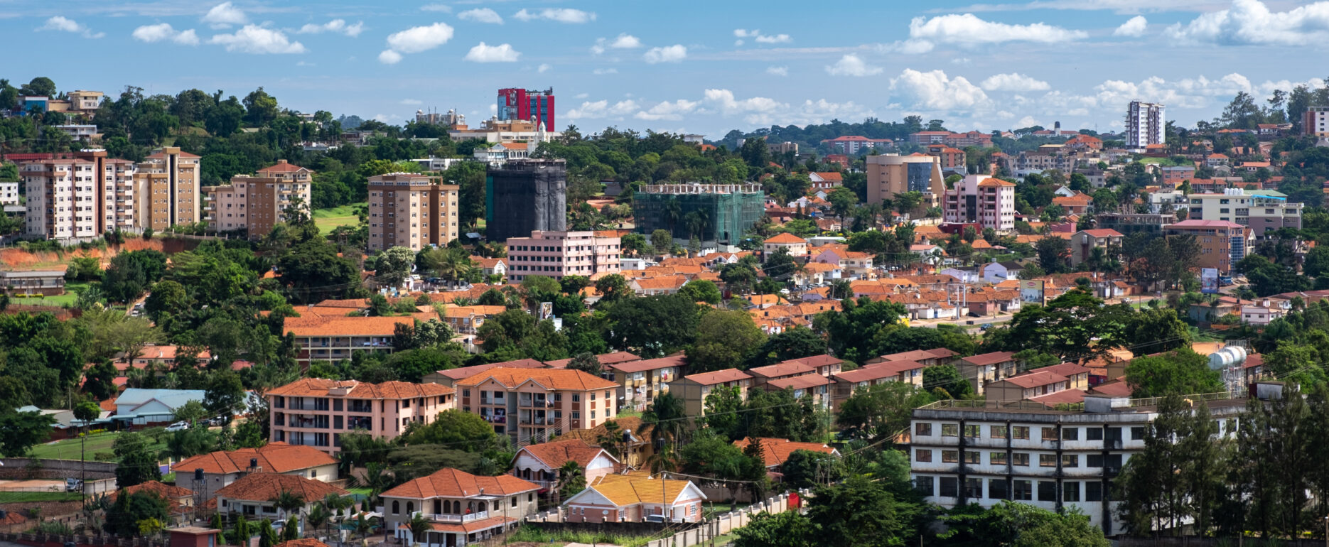 Le projet consiste à déployer un réseau géodésique en Ouganda précis, fiable et pérenne pour la structuration des données spatiales du pays.